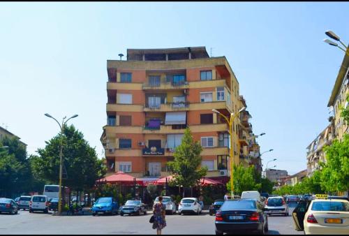 Central Hotel - image 6