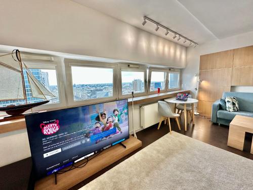 TOP metro x2 fast WiFi 400 Mbs 70’TV Netflix HBO Max AppleTV+ Disney+, Warszawa