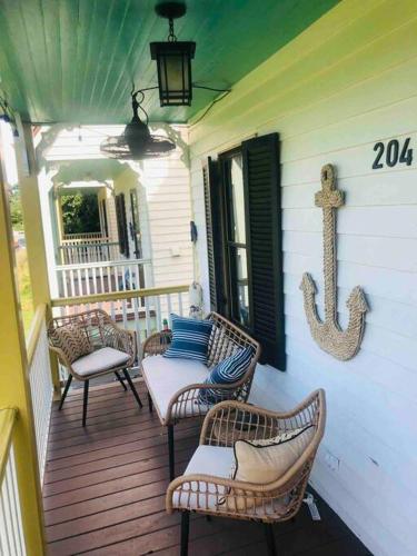 Captain’s Quarters - unique home on Corsica River! in Grasonville (MD)