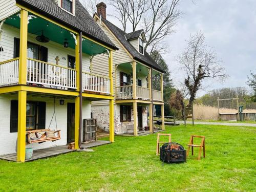 Captain’s Quarters - unique home on Corsica River! in Grasonville (MD)