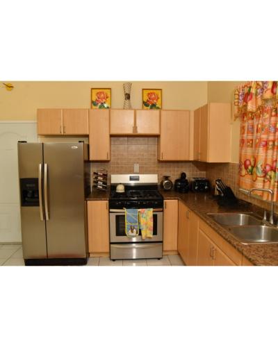 Caribbean estate deluxe 2 in Portmore
