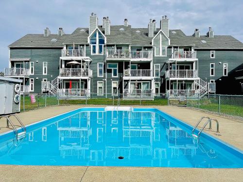 Le Loft du Loch - Condo près du lac et des montagnes!