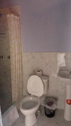 Large Single Room image 2