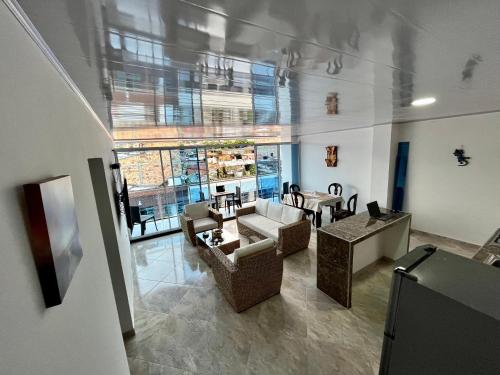APARTAMENTO FULL HOUSE con BALCON - San Raimundo