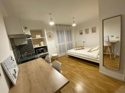 Studio Cosy à 10 min de Paris (Studio Cosy a 10 min de Paris) in Epinay-sur-Seine