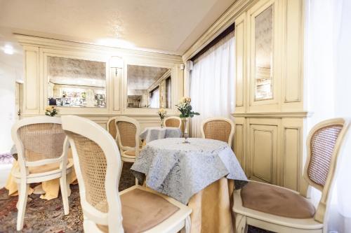 Hotel San Luca - image 4