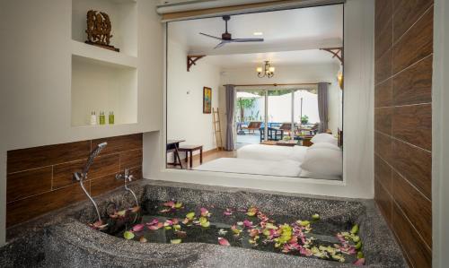Sala Siem Reap Hotel Room Type -  Villa Family with Balcony, Pool Access - Free Mini-Bar