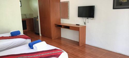 room detail thumbnail 1