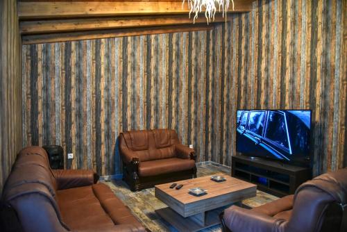 Facilities, Four Season Tzoulakis Villa in Agia Varvara