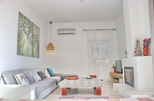 Casa Aqua in Junta de los Ríos