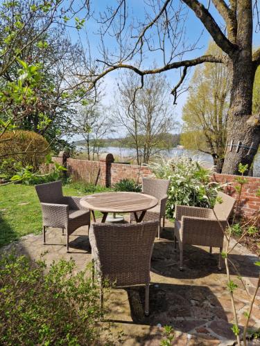 Garden, Ferienhaus Vorn-Diek in Blankenese