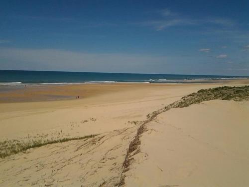 Chalet*** tout confort à 5 km de la plage - Location, gîte - Bias