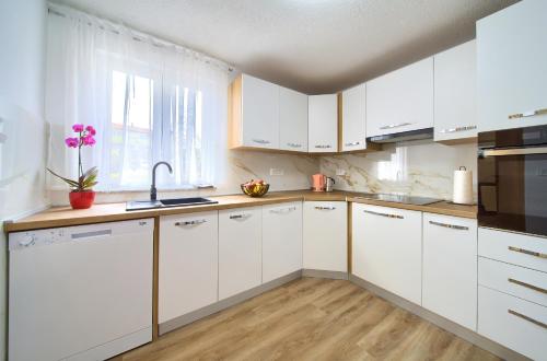 Apartment Mladen - image 14