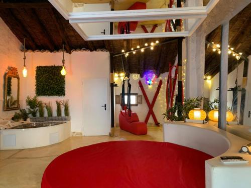  Fortress Jacuzzi Suites in Xàtiva