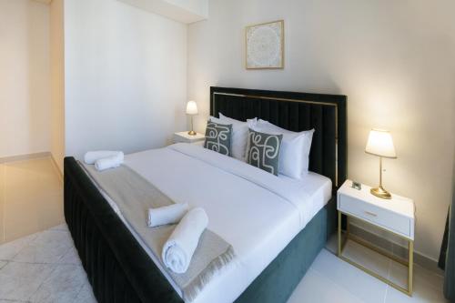 Allsopp & Allsopp - 2-Bedroom Apartment in Harbour Gate Dubai Creek Harbour - image 11