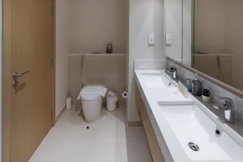Allsopp & Allsopp - 2-Bedroom Apartment in Harbour Gate Dubai Creek Harbour - image 3