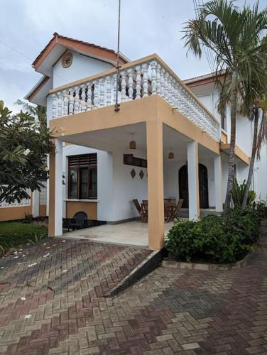 4 Bedroom Villa - Sikukuu - in Mikocheni