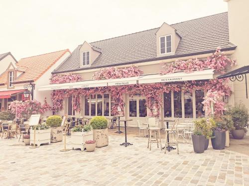 Cottage La Fontaine O Roses- next Disneyland Paris- private parking in Chalifert