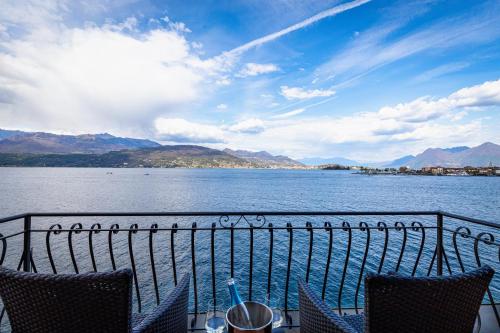Camera doppia o twin, vista sul lago, balcone