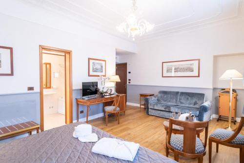 Strozzi Palace Hotel - image 13