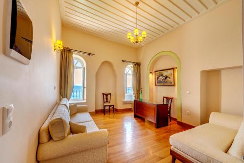 Apollonion Palace - image 14