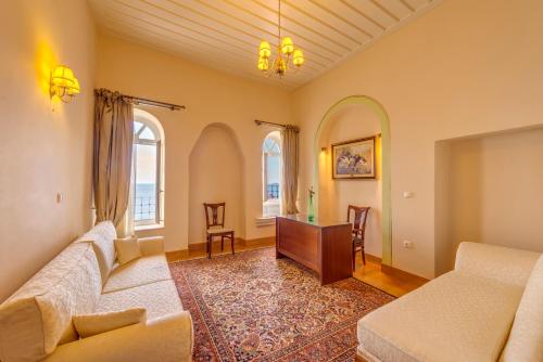 Apollonion Palace - main image