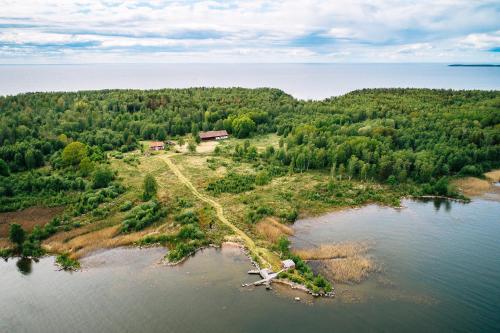 . Tjänstebostaden på Storöns bondgård