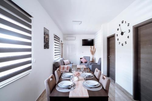 Koplietošanas atpūtas telpa ar TV, Apartman Ružić (Apartman Ruzic) in Krizevci