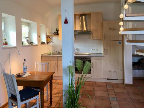 廚房, Ferienapartment Kastanje in 基赫希特