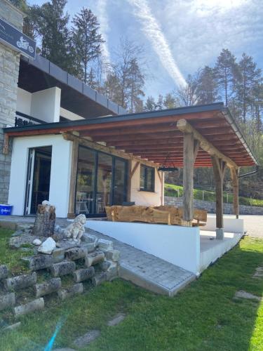 Hotelli välisilme, La Irmania Pension in Ledenitzen
