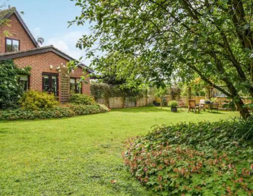 Viesnīcas āriene, Robeanne House in Shiptonthorpe