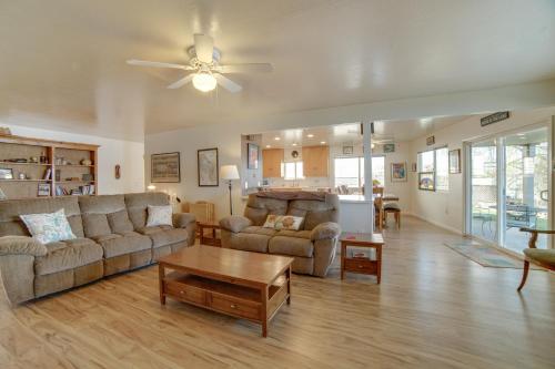 Waterfront Lakeport Rental Home with Private Dock! in Kelseyville