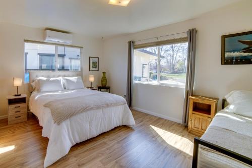Waterfront Lakeport Rental Home with Private Dock! in Kelseyville