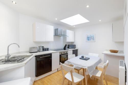 Spacious central Hove 1-bed flat