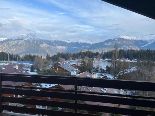 Attic Gem with Unbeatable Lake Moubra View in Crans-Montana, Schweiz