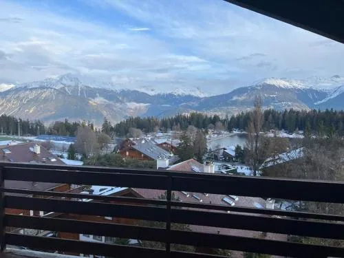 Attic Gem with Unbeatable Lake Moubra View in Crans-Montana, Schweiz