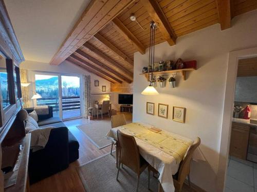 Attic Gem with Unbeatable Lake Moubra View, Crans-Montana (fotografie 3)