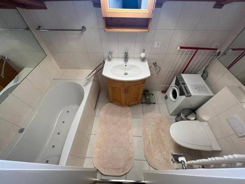 Attic Gem with Unbeatable Lake Moubra View, Crans-Montana (fotografie 10)