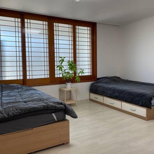 Marong House in Geoje-si