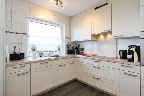 Apartment with Terrace image 10