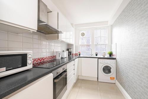 Nice 3 Bedrooms Apartment Near Hyde Park & Oxford St, Londýn (fotografie 6)