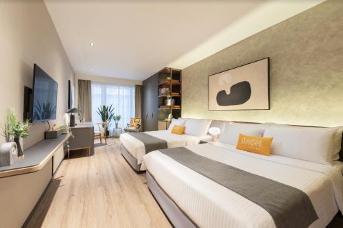 2 double beds