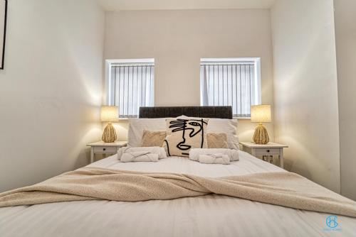 Guest Homes - The Bell Apartment - Stourbridge