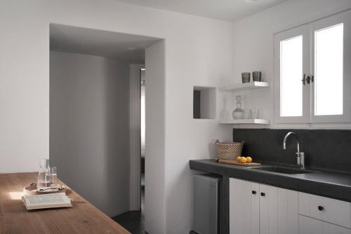 Makris Beach Hotel - image 3