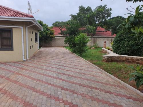 Faciliteiten, Posh 3 bedroomed guesthouse in Hillside with pool - 2039 in Bulawayo