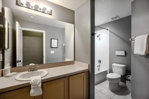 West Haven - 5 Bedroom Home located in a gated resort with amenities home has a private pool spa & game room - image 6