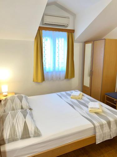 Double Room with Private Bathroom image 7
