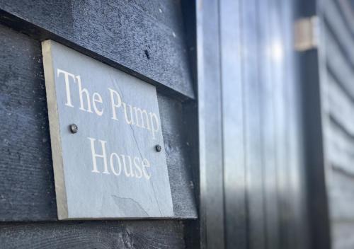 Vybavení, The Pump House in Boughton Street