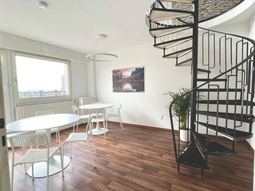 Maisonette Penthouse Laatzen - 5 min to Messe, Gifhorn