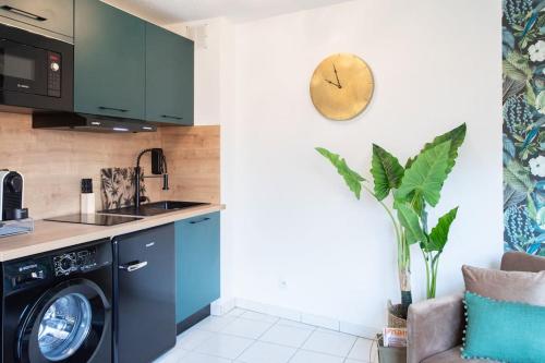 L44 1BDR Flat 10mins walk to port/Balcon, Parking, AC, Nice (fotografie 4)